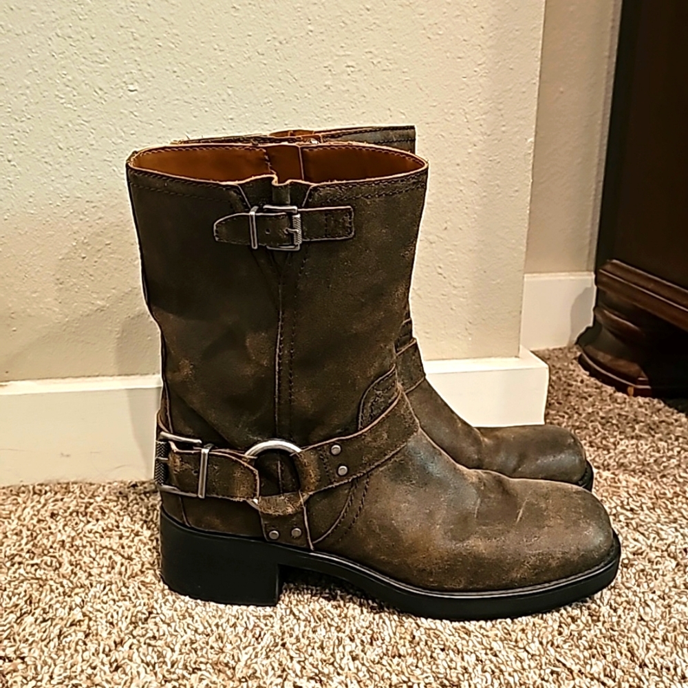 Moto boots